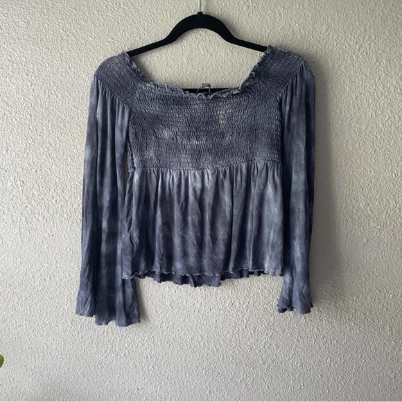 American Eagle Off-Shoulder Smocked Flowy Long Sleeve Top M - Picture 3 of 5